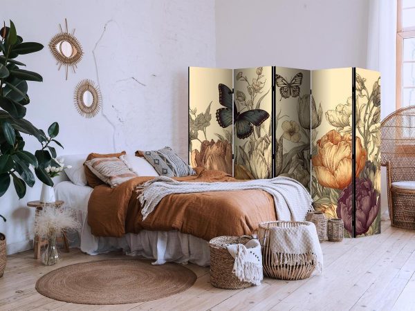 Room Divider - Tulips in Cream - Illustration of Flowers and Butterflies on a Light Background