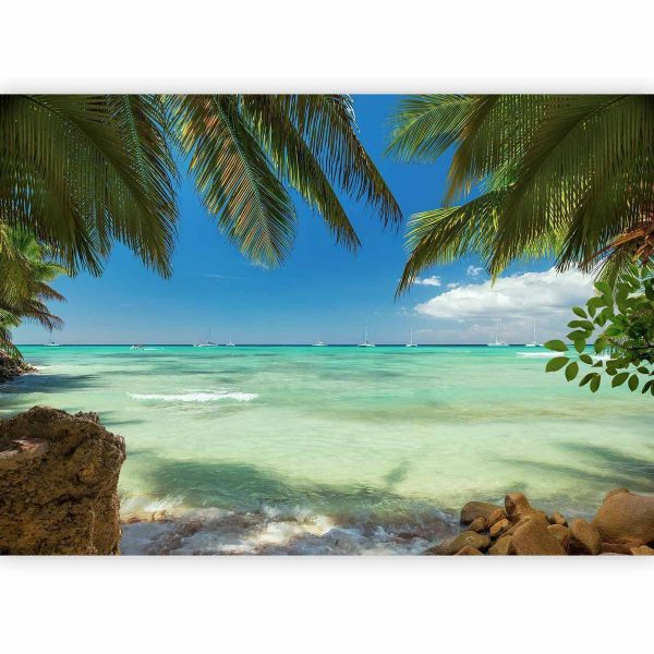 Wall Mural - Relaxing on the beach