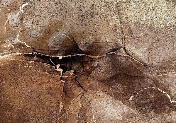 Wall Mural - Rock abstraction - brown and beige pattern in the style of cracked stone